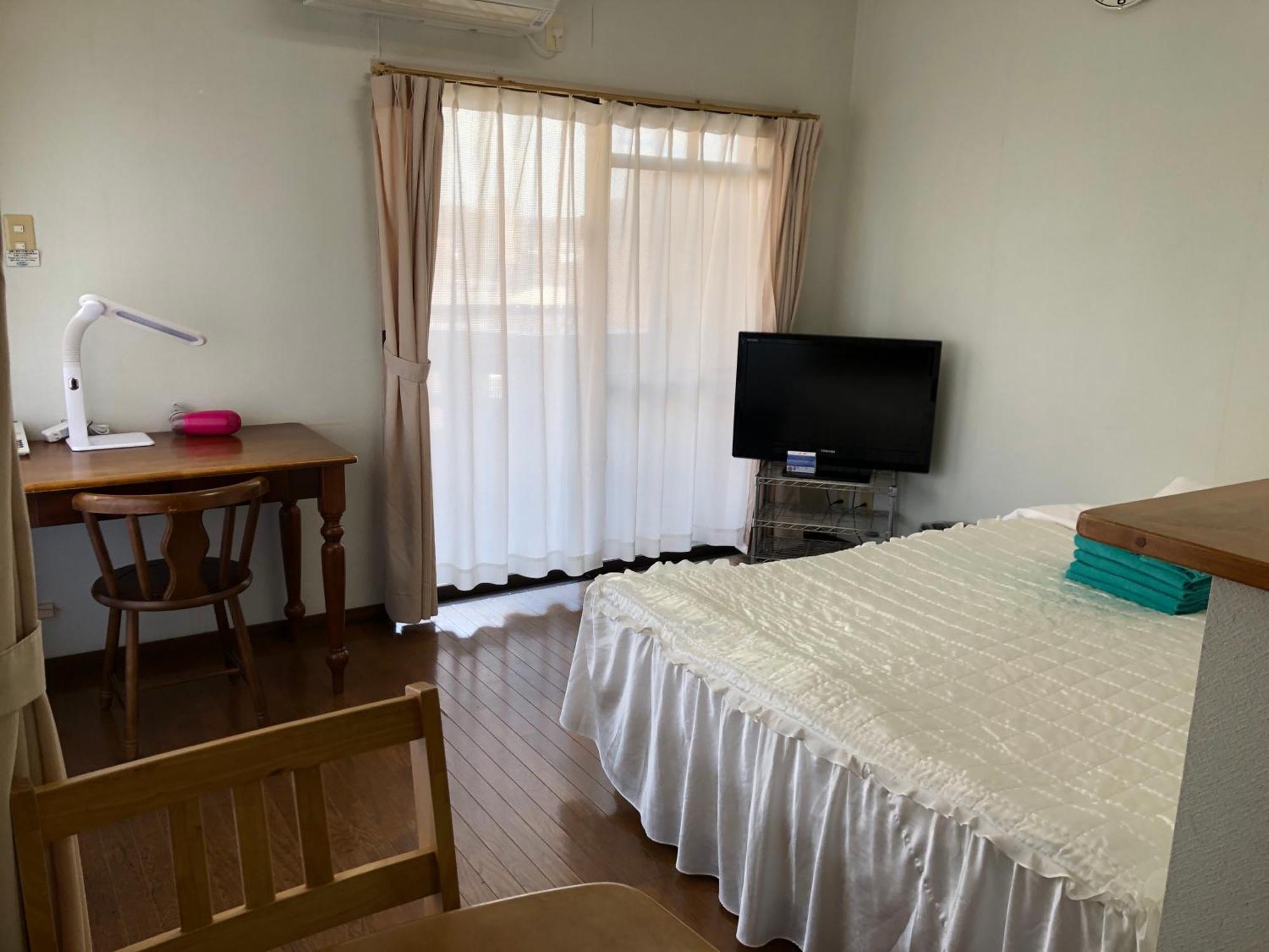 Appartamento Weekly Harbourview Mansion Main Building Naha Esterno foto