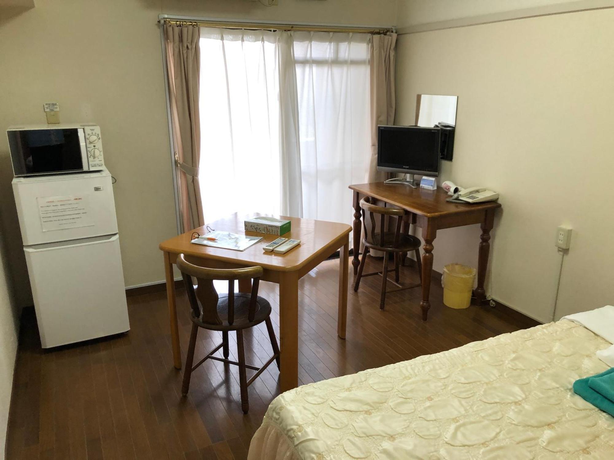Appartamento Weekly Harbourview Mansion Main Building Naha Esterno foto