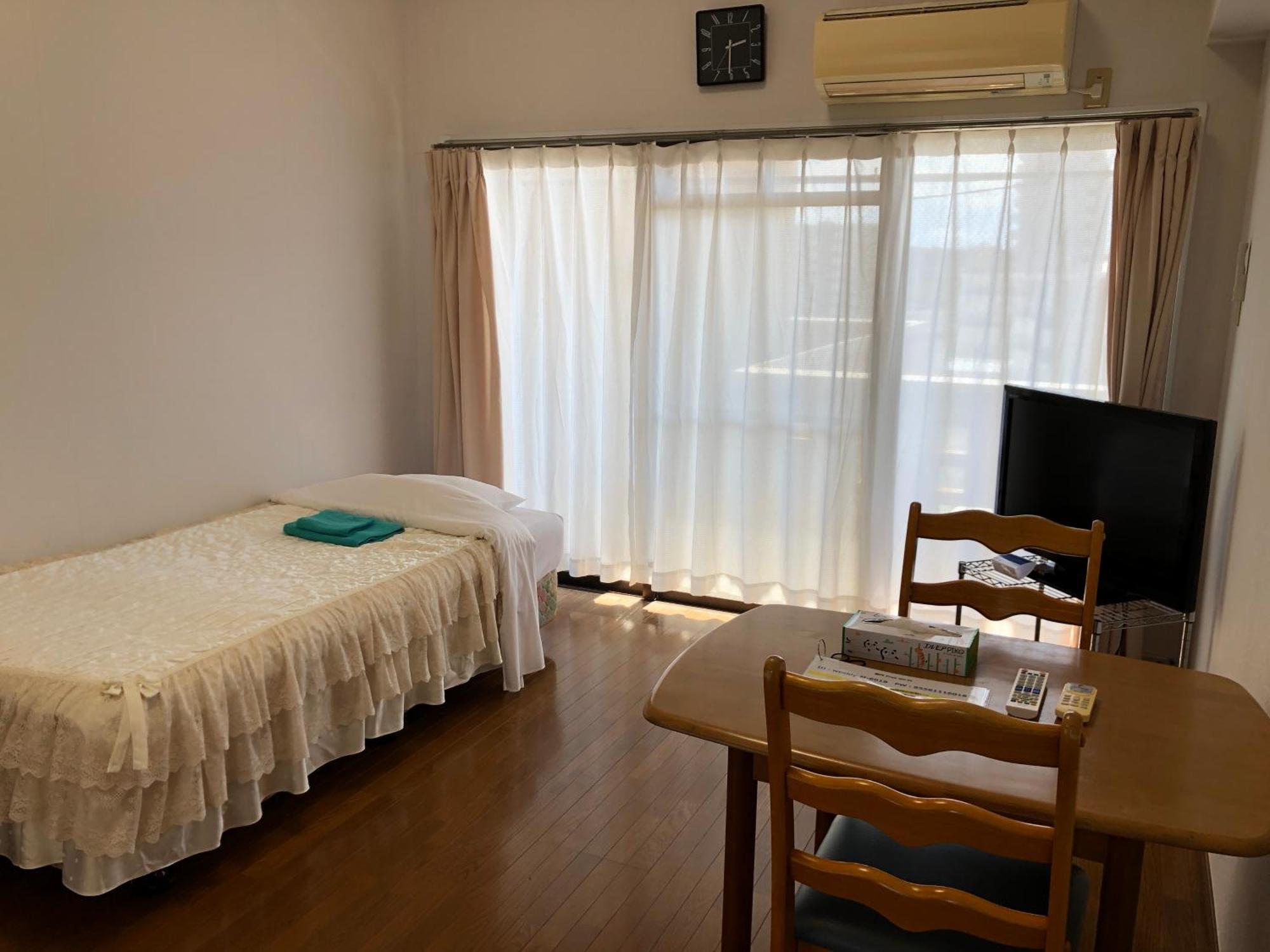 Appartamento Weekly Harbourview Mansion Main Building Naha Esterno foto